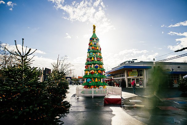 Weihnachtsbaum auf DUPLO Steinen