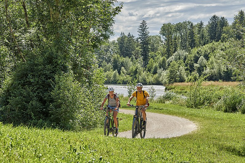 Radfahrer an der Wertach