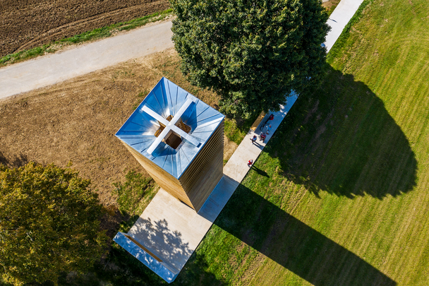 Wegkapelle von Volker Staab bei Kesselostheim