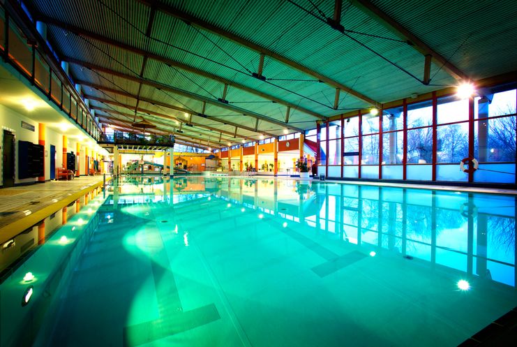 Schwimmhalle im Nautilla Illertissen