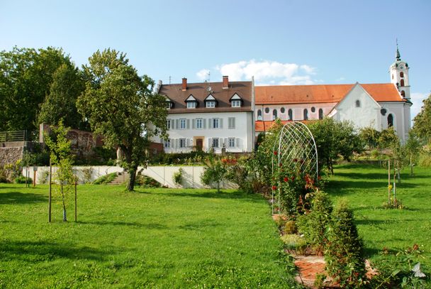 Klosterkirche und Pfarrhaus