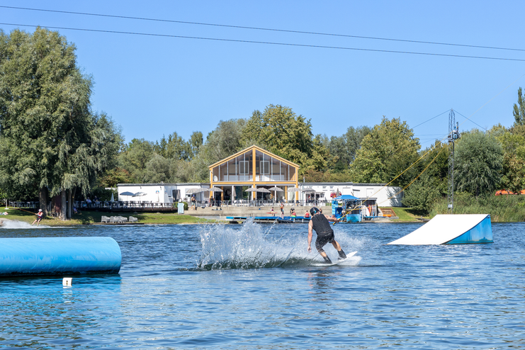 Wasserski- und Wakeboard-Seilbahn Gufi See Gundelfingen