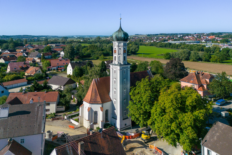 Pfarrkirche Heiligste Dreifaltigkeit Buttenwiesen