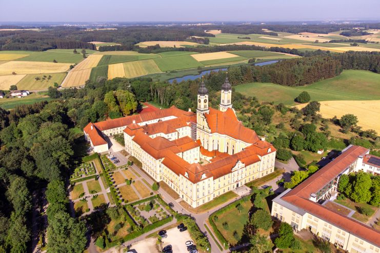 Roggenburg_Kloster©Heiko-Grandel (1).jpg