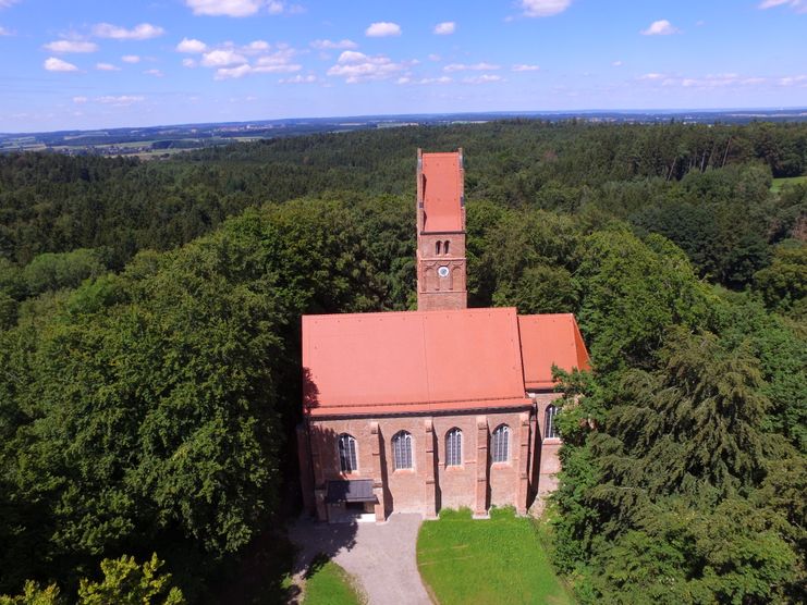 Führung am Burgplatz und in der Burgkirche